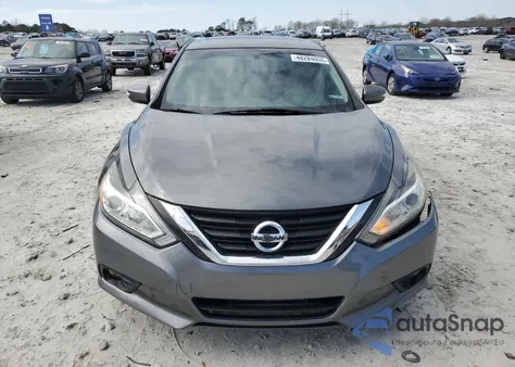 2017 Nissan Altima 2.5 z USA, uszkodzony, nr VIN 1N4AL3AP3HC133361
